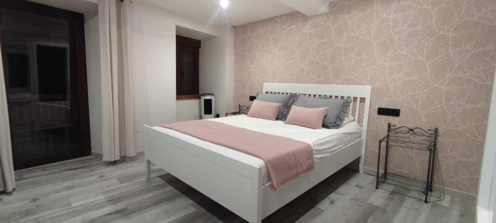 Апартаменты La Casita De Sofia Монфорте-де-Лемос Экстерьер фото